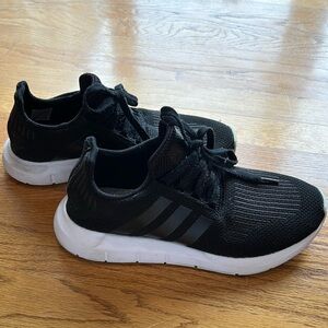 Adidas Swift Run shoes men size 8 color all black white soles, fit women 9.5-10